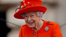 Fãs da Rainha Elizabeth II